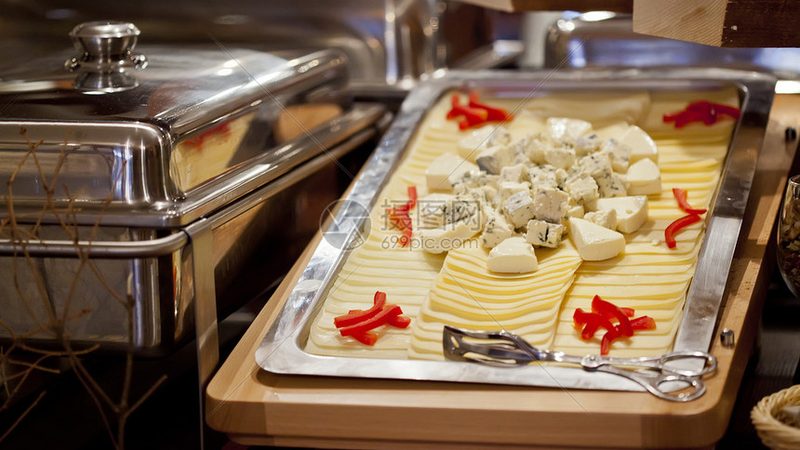 揭秘网红膨化食品代工：行业揭秘与品牌选择**